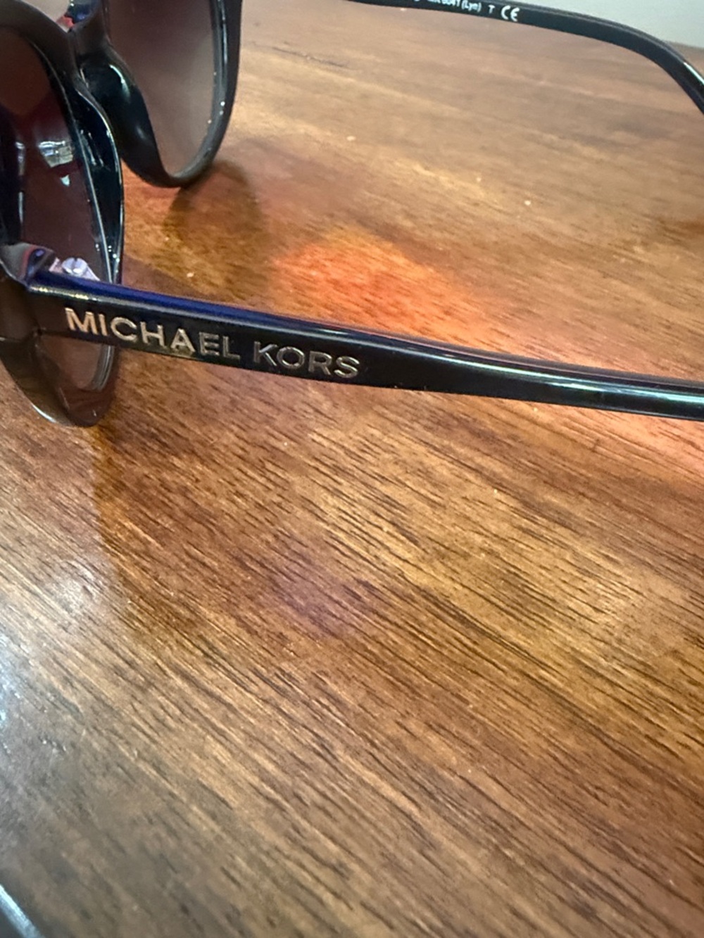 Michael Kors MK 6041 Lyn Cat Eye Sunglasses Black Gradient w/ Case - Picture 5 of 12